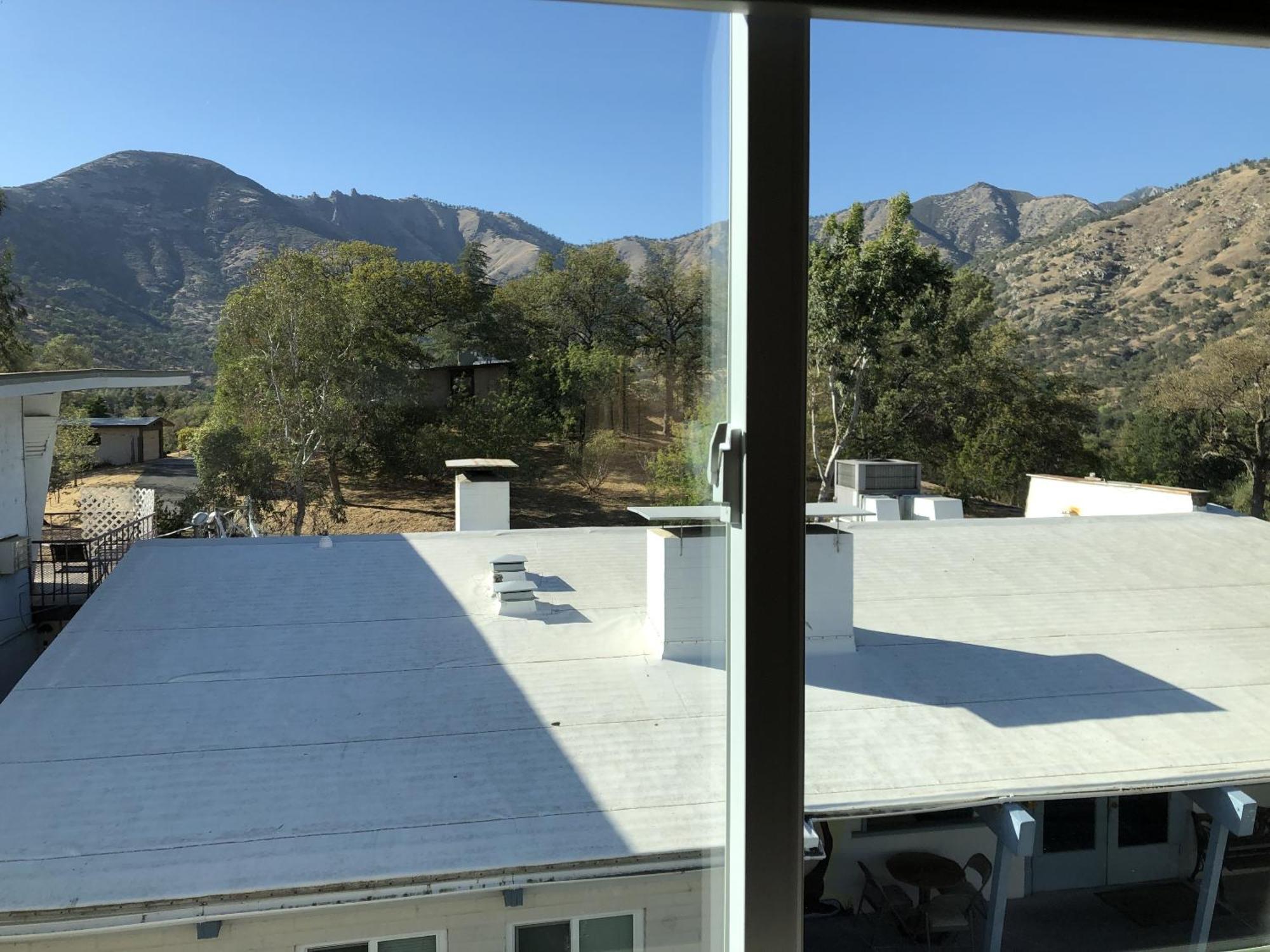 Sierra Lodge Three Rivers Rum bild